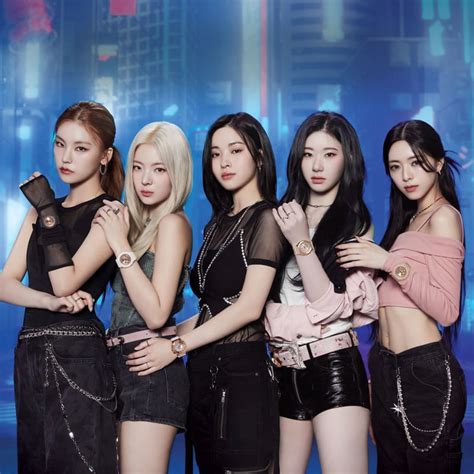 Itzy X G Shock Pink Metallic Series Casio