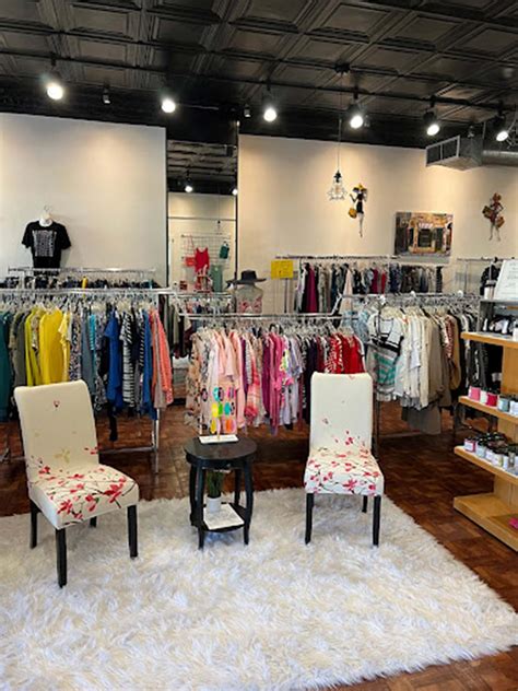 Renaissance Boutique | Clinton, Iowa | Travel Iowa