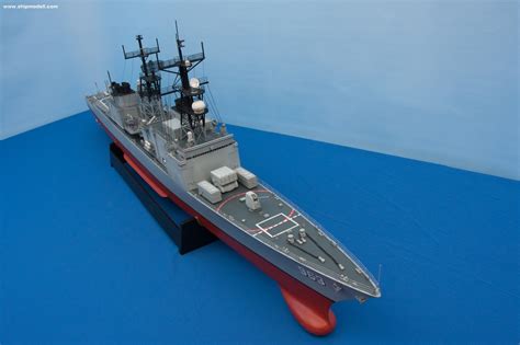 Shipmodell Uss Spruance Destroyer 1975