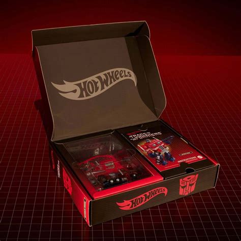 Hot Wheels Transformers Optimus Prime RLC