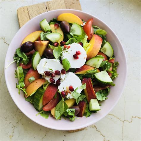 Ziegenkäse Salat mit Nektarinen Kochhochgenuss