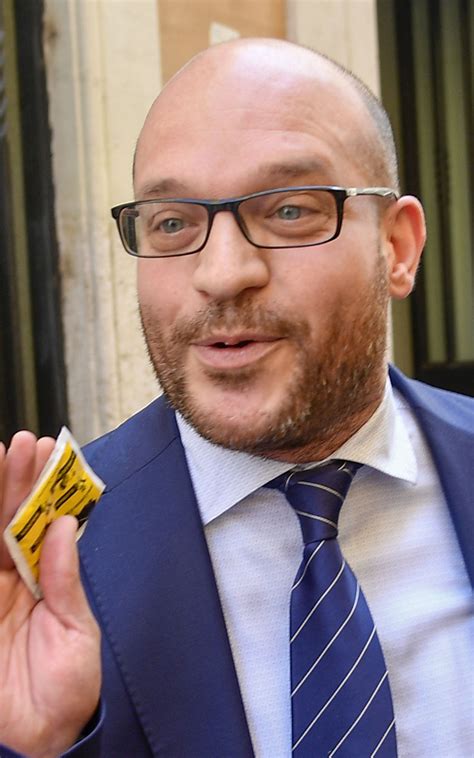 Lorenzo Fontana Il Ministro Per La Famiglia Contro Le Unioni Gay