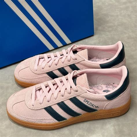 WOMEN'S ADIDAS ORIGINALS SAMBA This is a women's... - Depop