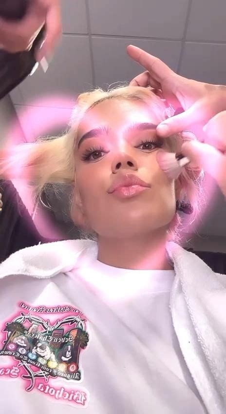 Pin By Tw X Ght On Pins By You Pink Hair Long Hair Styles Latina Beauty