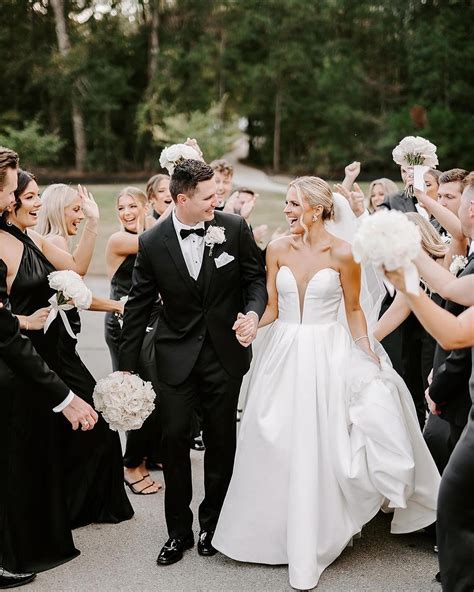 Forever in Monochrome: A Timeless Black and White Wedding – Wed Society