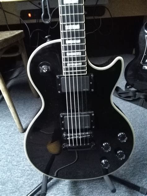 Matt Heafy Les Paul Custom Epiphone - Audiofanzine