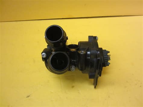 J As Audi A A A Q Tt Coolant Water Pump Thermostat Used