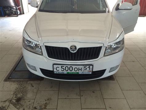 передняя эмблема — Skoda Octavia A5 Mk2, 1,6 л, 2013 года | тюнинг | DRIVE2