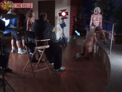 Naked Keri Windsor In Bare Witness