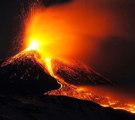 Eruption Fire Lava Magma Volcano Hd Wallpaper Peakpx