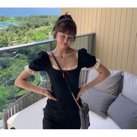 Summer Korean Version Square Neck Narrow Waisted Short Sleeved Dress Hot Girl Stitching