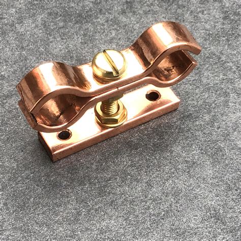 Copper Wall Mount Pipe Clamp Bracket 15mm Diameter Ports