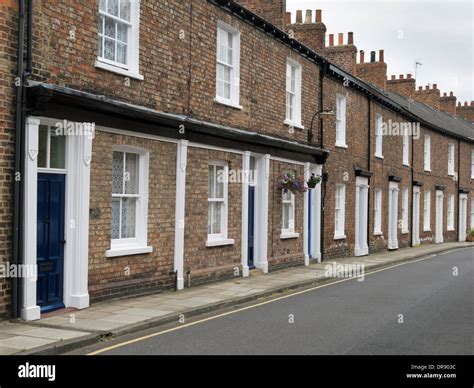 Row Of Terraced Houses Hi Res Stock Photography And Images Alamy