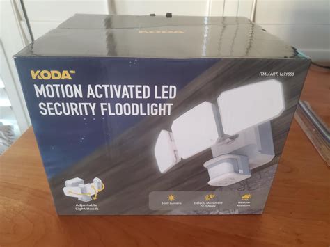 Costco rates of pay are setting a new standard for retail workers 20