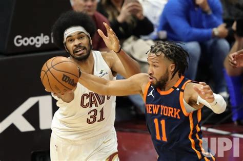 Photo New York Knicks Vs Cleveland Cavaliers In Cleveland