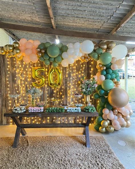 Decoração Verde E Dourado - 18 Ideias de Decoração de Aniversário Verde e Dourado Simples (R$800)