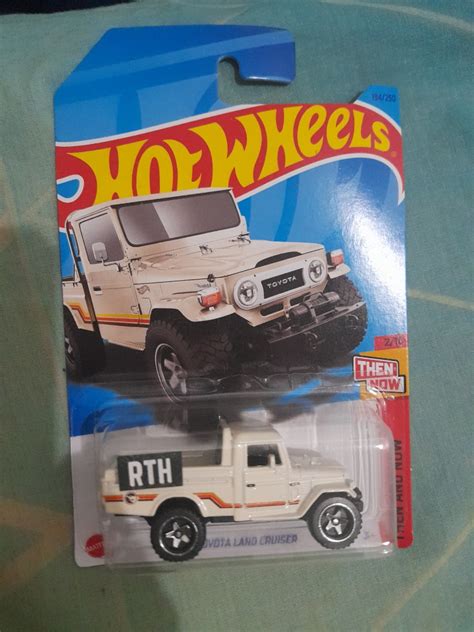 Hot Wheels Toyota Land Cruiser Hobbies Toys Toys Games On Carousell