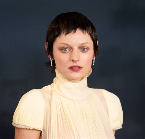 Netflixs ‘Pride and Prejudice’ Miniseries: Cast, Release Date Info