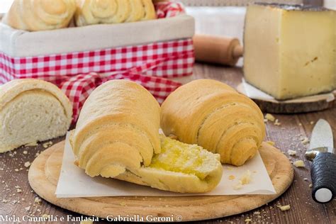 Panini All Olio Fatti In Casa Morbidissimi E Facili Da Preparare