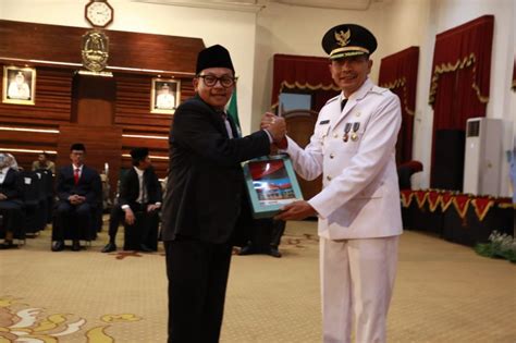 Pj Wali Kota Malang Dr Ir Wahyu Hidayat Dilantik Gubernur Jatim