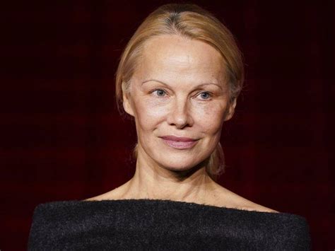 I Don T Like Being A Sex Symbol Says Pamela Anderson Mandurah Mail Mandurah WA