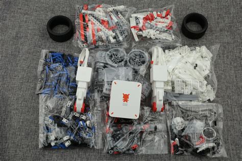 Mi Bunny Building Block Robot — a Toy for Kids and Adults of All Ages ...