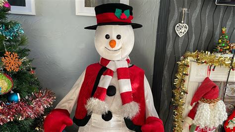 Gemmy Life Size Animated 5ft Singing And Dancing Snowman YouTube