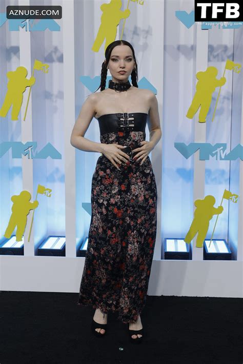 Dove Cameron Sexy Seen Flaunting Her Hot Tits At The Mtv Vmas In New Jersey Aznude