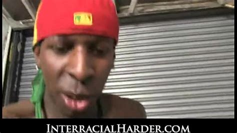 Vidéos brune cheveux courts XVIDEOS