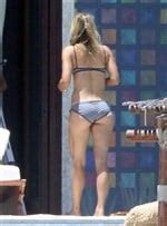 Maria Sharapova Bikini Pics From Mexico