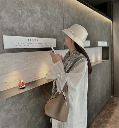 Nga Anh hot girl đang hẹn hò với chồng cũ Mai Ngọc Kém bạn trai thiếu gia 8 tuổi vào top 10