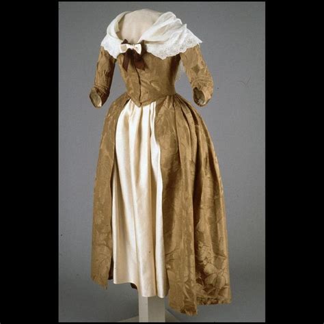 17 Best Images About Clothing 1750 1775 Gowns Closed On Pinterest