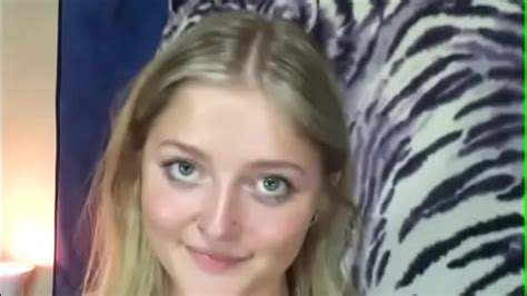 SEXY RUBIA DE 18 AÑOS PRIMERA VEZ XVIDEOS