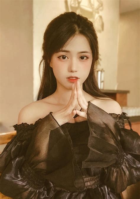 Nét thơ ngây vừa nhìn đã yêu của hot girl Đà Nẵng xinh đẹp