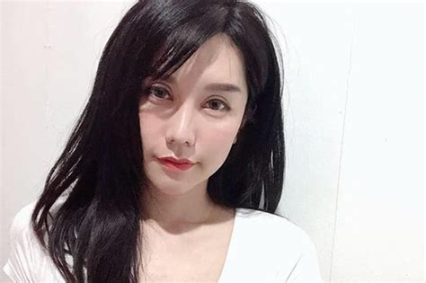 Hot girl đồ ăn vặt nổi tiếng một thời lộ mặt thật khiến dân mạng đứng hình Báo Tri thức