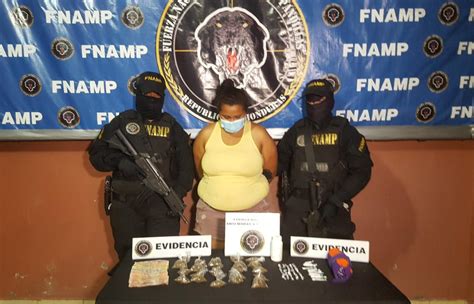 FNAMP captura a una mujer acusada del delito de tráfico de droga en