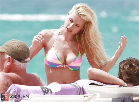 Michelle Hunziker In Swimsuit In Miami Beach Zb Porn