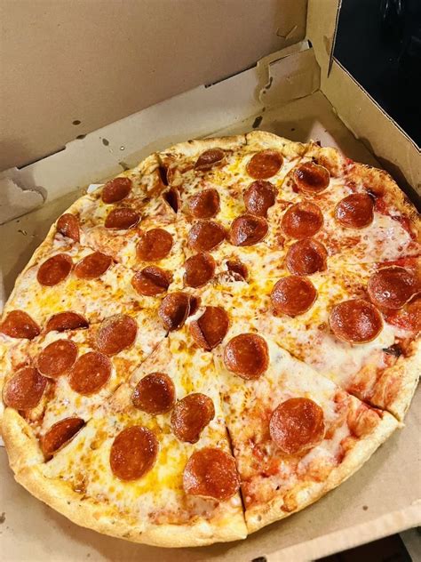 Uphams House Of Pizza Updated June 2025 67 Photos And 192 Reviews