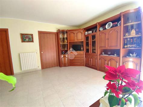 Vendita Appartamento Piano Di Sorrento Trilocale In Via San Massimo