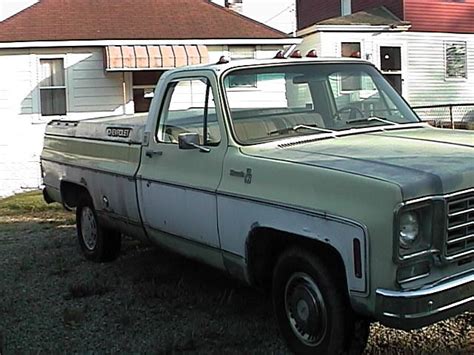 1976 Chevy 12 Ton Pickup 350 Engine Auto Custom Cap 8 Foot Oak Bed