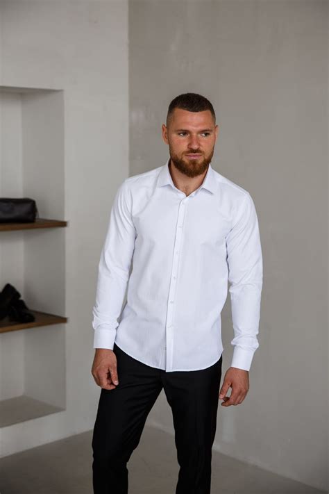 Купить стильную и качественную белую рубашку по выгодной цене в Томске ...