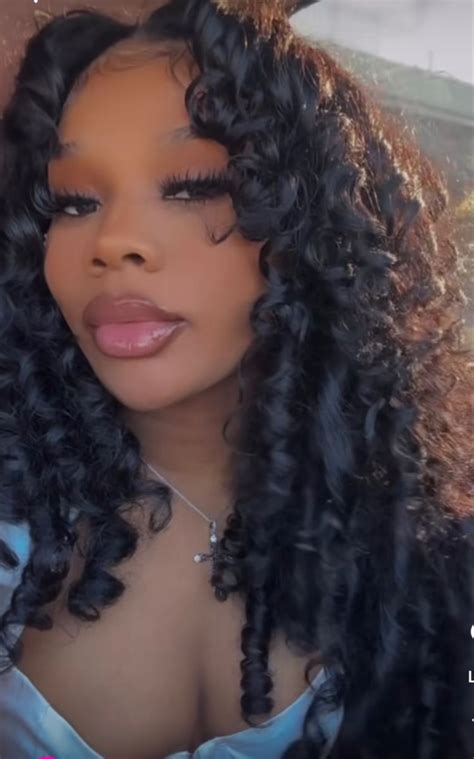 Pin By Maeslim On Wigs Style In 2024 Aesthetic Hair Loose Waves