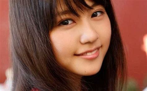 5 hot girl xứ hoa anh đào quyến rũ