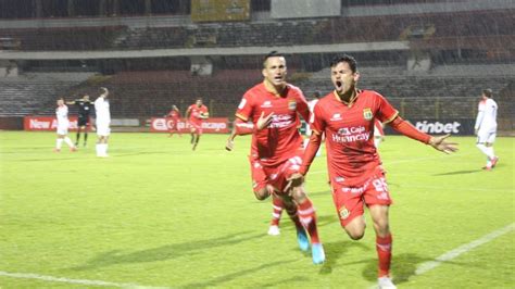 Resultado Sport Huancayo Goleó 3 0 A Melgar Y Es Líder Del Apertura Por