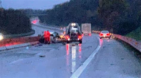 Incidente Sulla A Nei Pressi Di Carsoli Code E Rallentamenti In