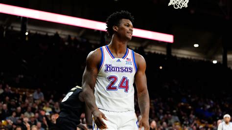 Kansas basketball bracketology: KU eyes March Madness, NCAA tournament