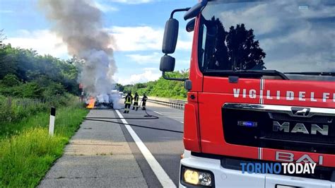 Incidente Sull Autostrada Torino Aosta Monte Bianco A San Giusto