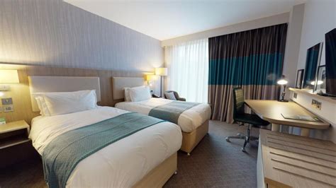 Holiday Inn MANCHESTER - CITY CENTRE, Manchester | LateRooms.com