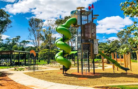 Swan Hill Riverside Adventure Playground by Thomson Hay Landscape