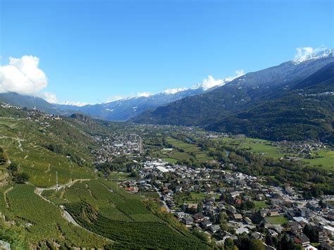 Valtellina wine tour discover mountain Nebbiolo